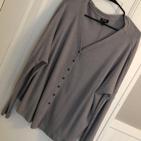 Oversized gray cable knit top - Picture 1 of 2